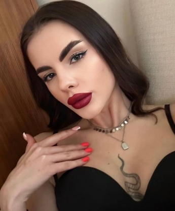Юлия, 22